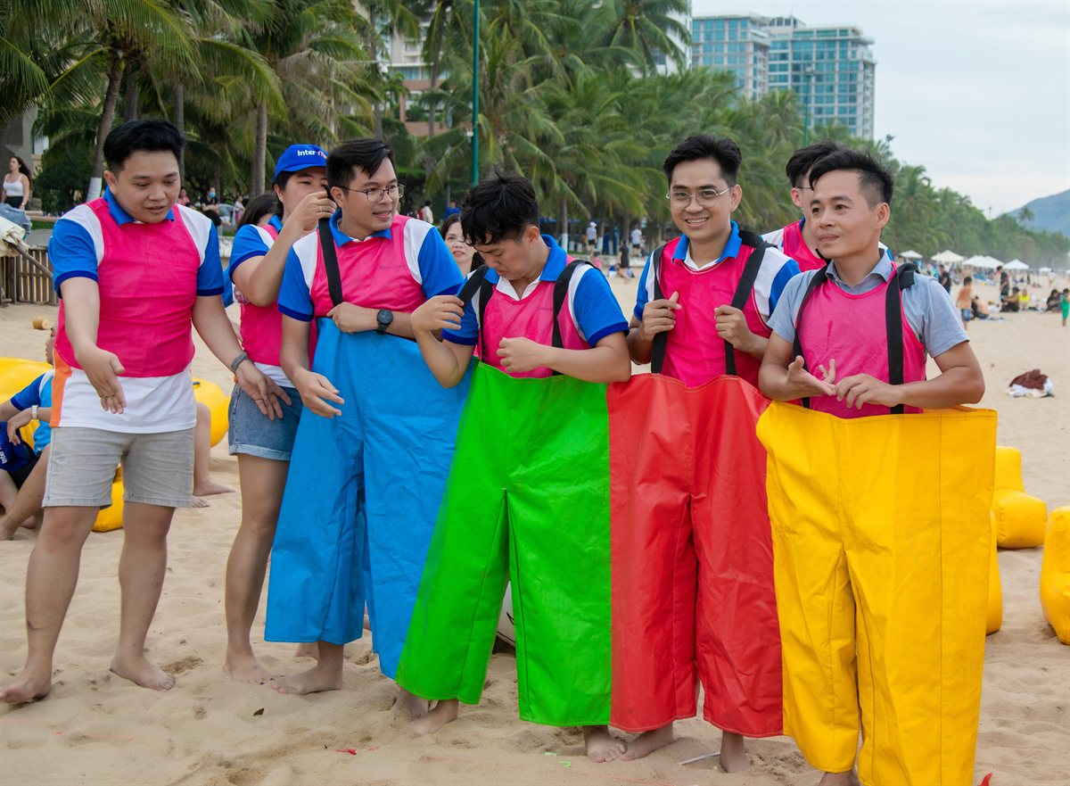 Trò Chơi Bóng Khổng Lồ Bãi Biển