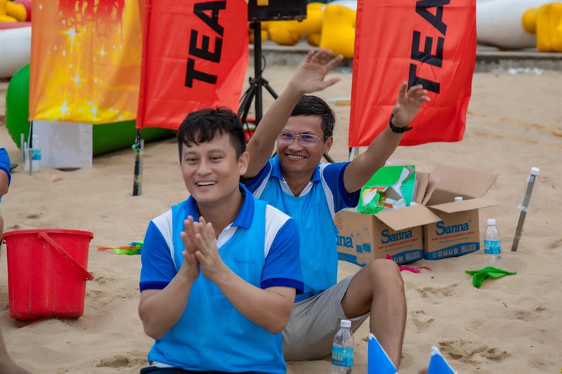 Khách hàng trải nghiệm TeamBuilding