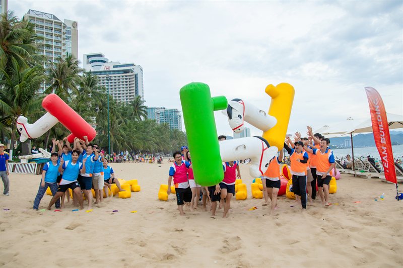 Khách hàng trải nghiệm TeamBuilding