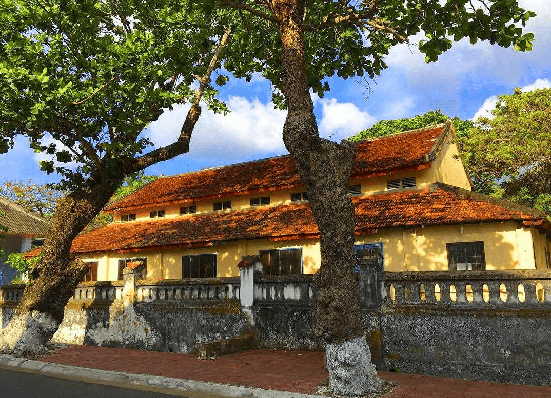 Dinh Chúa Đảo côn đảo