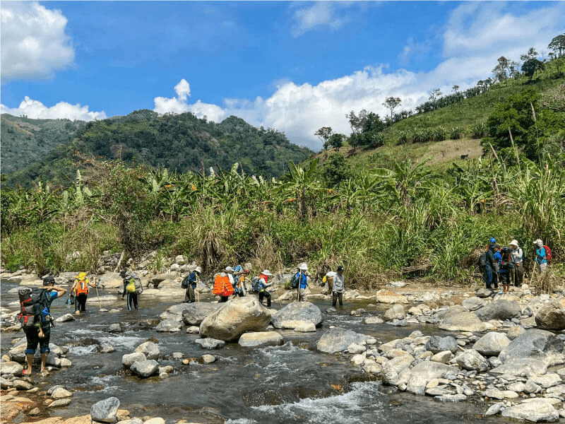 Trekking tà giang tại thác