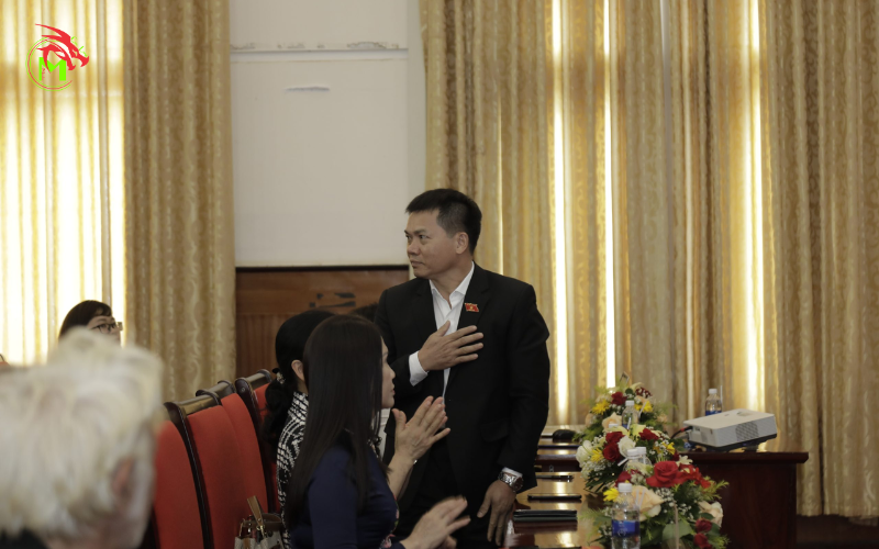 Dịch Vụ Quay Phim Chụp Ảnh Hội Thảo Cần Thơ Chuyên Nghiệp: Nâng Tầm Sự Kiện Của Bạn 3 Dịch vụ quay phim chụp ảnh hội thảo