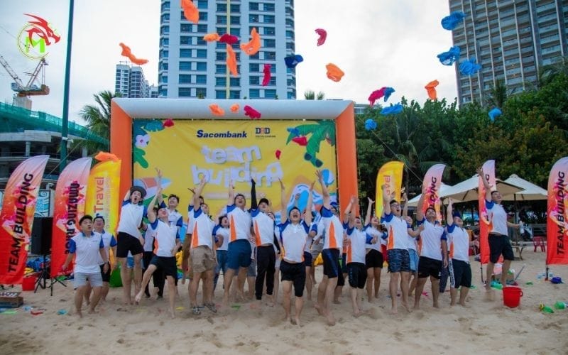 Quay chụp team building trà vinh