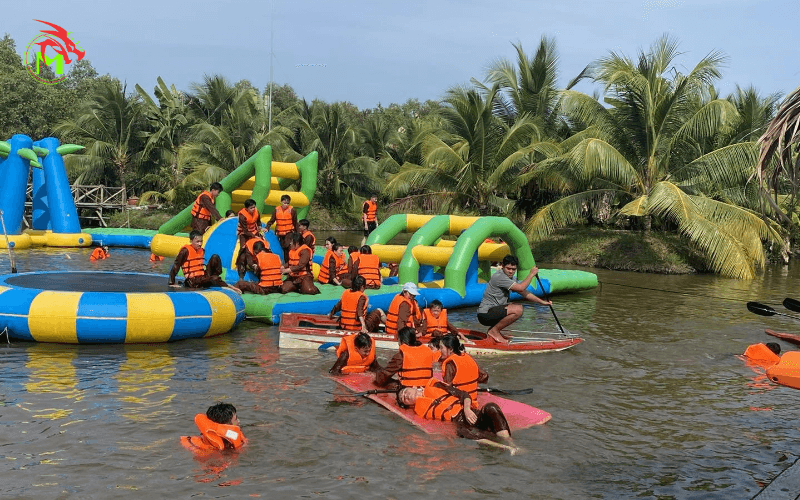 Quay chụp team building cà mau